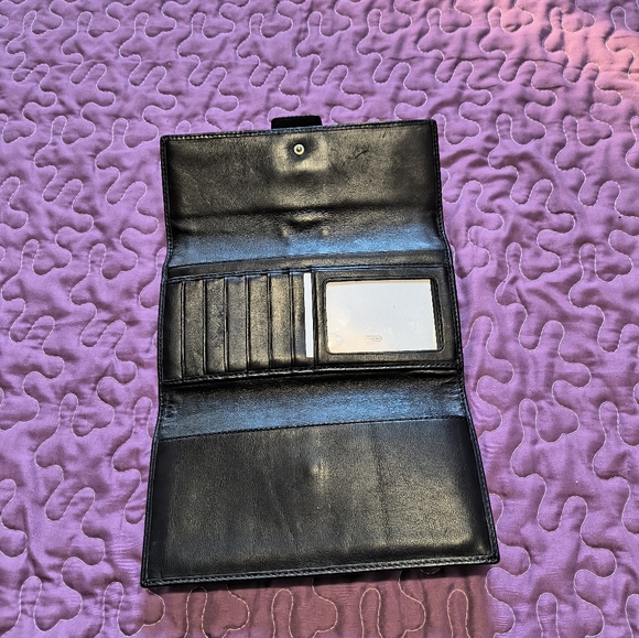Coach Signature Large Wallet - Picture 6 of 7
